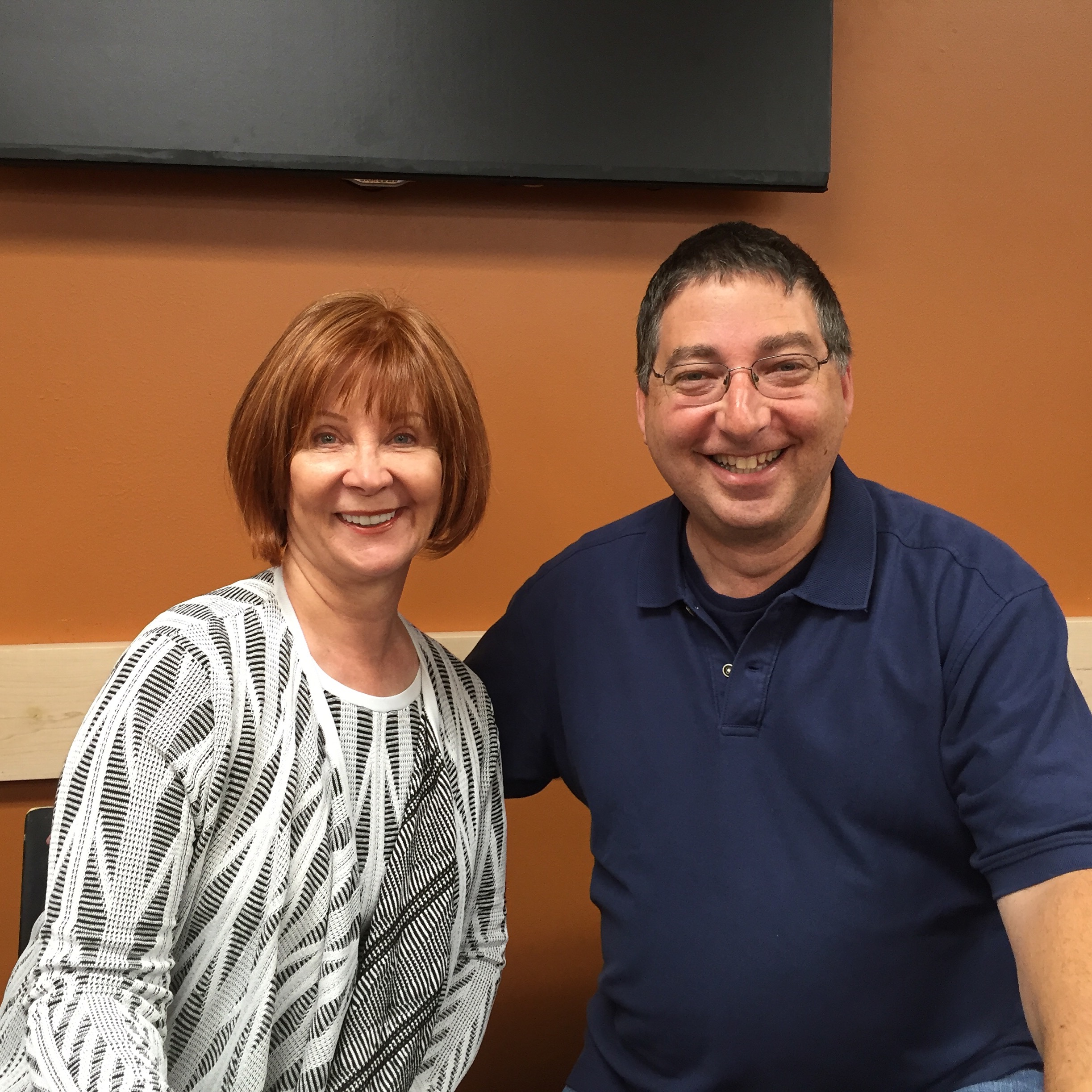 Janet Evanovich and Lee signing their book THE PURSUIT at Mysterious Galaxy on pub day: June 21, 2016